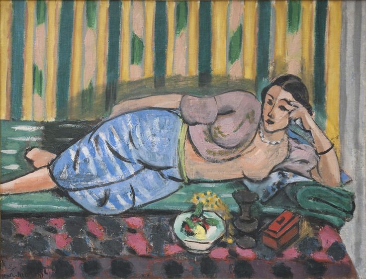 Odalisque Au Coffret Rouge