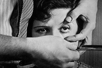 Un Chien Andalou (film still)