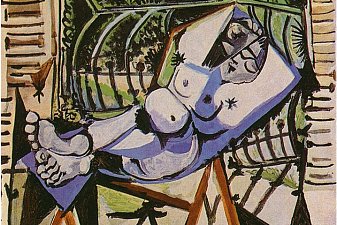 Female nude near the garden